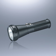 BWF7100系列高射程防爆手電筒